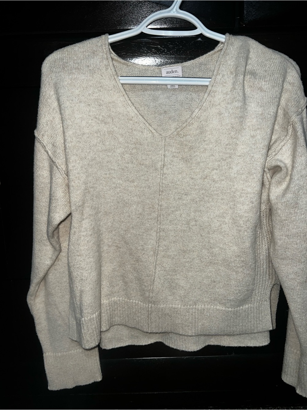 Auden Women's Neutral Cream V-Neck Pullover Sweater